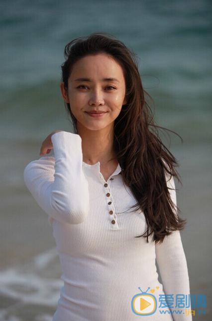 杨梅气质写真 杨梅高清写真_杨梅高清剧照