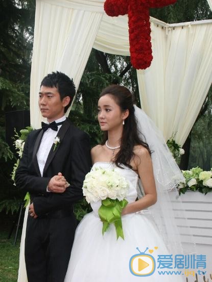 杨梅结婚照 杨梅高清写真_杨梅高清剧照