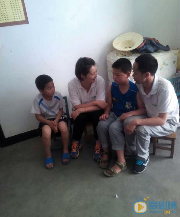 袁立公益慈善活动 袁立高清写真_袁立高清剧照