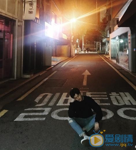 王艺霖街拍写真 王艺霖高清写真_王艺霖高清剧照