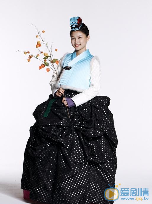 金裕贞韩服写真 金裕贞高清写真_金裕贞高清剧照