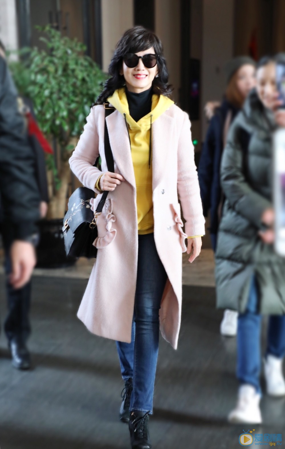 赵雅芝青春写真 赵雅芝高清写真_赵雅芝高清剧照
