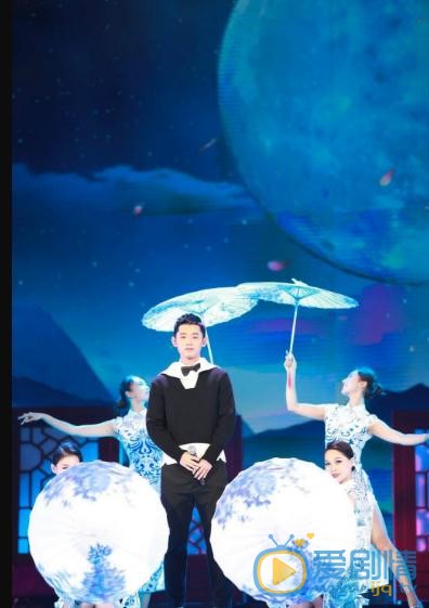 张继科参加活动写真 张继科高清写真_张继科高清剧照