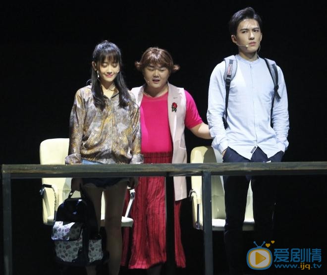 郑湫泓话剧照 郑湫泓高清写真_郑湫泓高清剧照