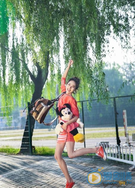 程琤街拍写真 程琤高清写真_程琤高清剧照
