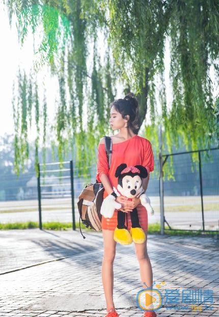 程琤街拍写真 程琤高清写真_程琤高清剧照