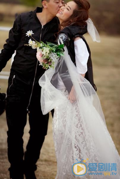 林继东和陶欣然结婚照
