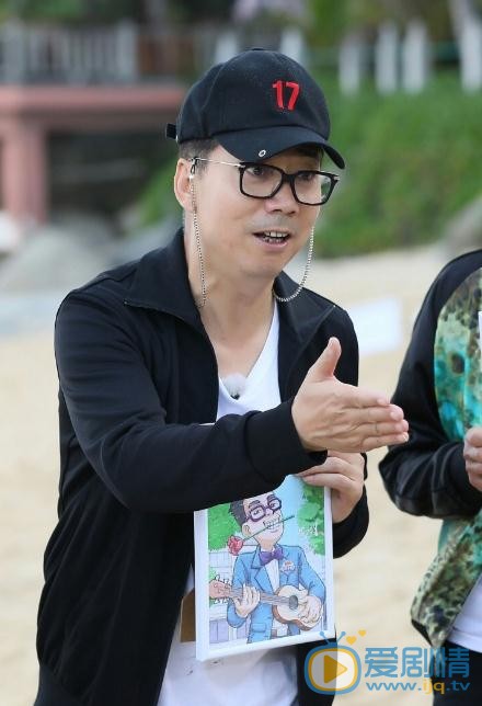 范明《我们十七岁》节目照 范明高清写真_范明高清剧照