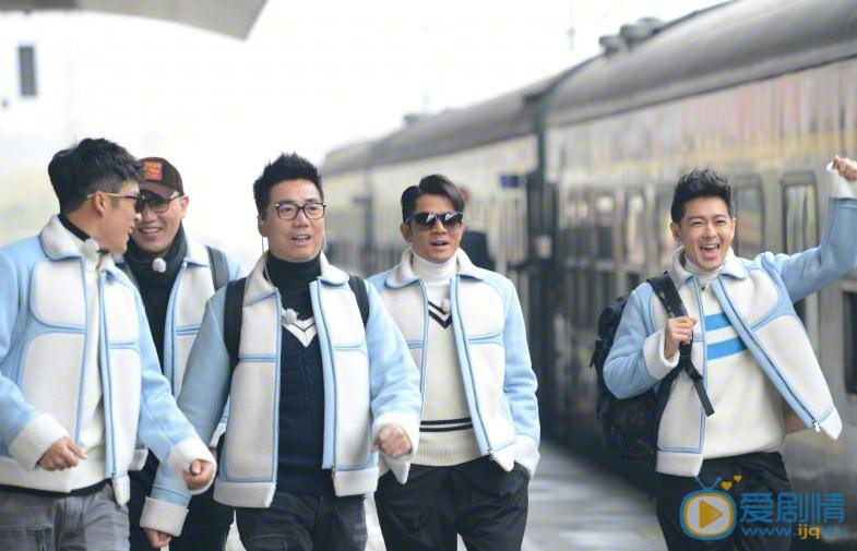 范明《我们十七岁》节目照 范明高清写真_范明高清剧照