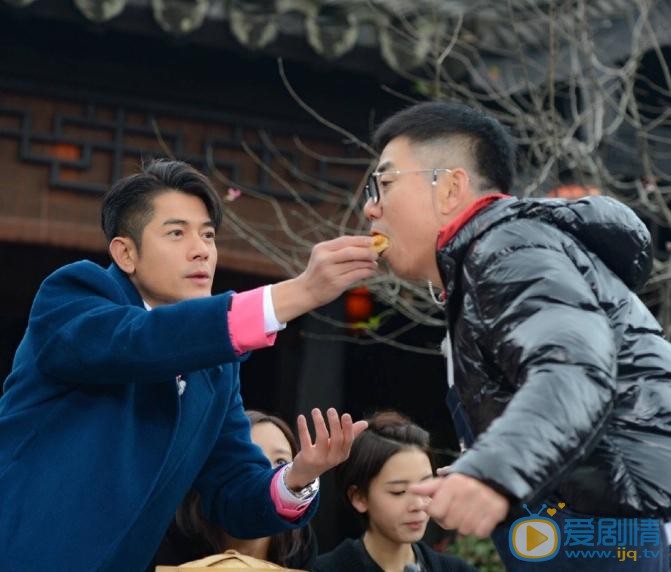 范明《我们十七岁》节目照 范明高清写真_范明高清剧照