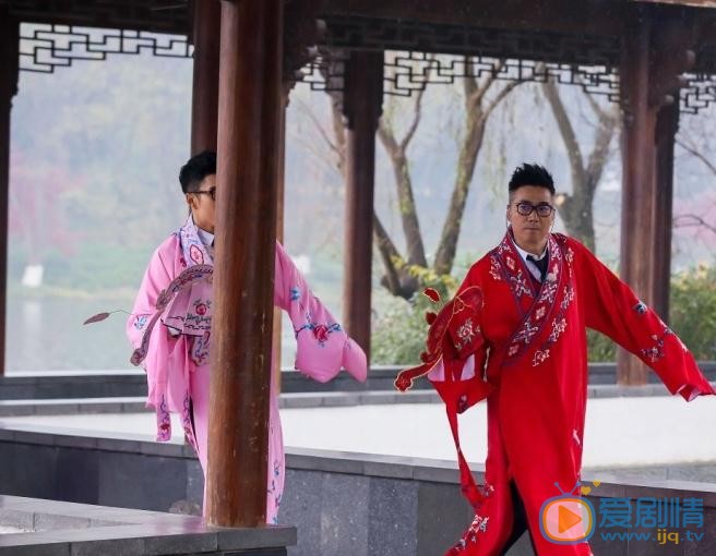 范明《我们十七岁》节目照 范明高清写真_范明高清剧照