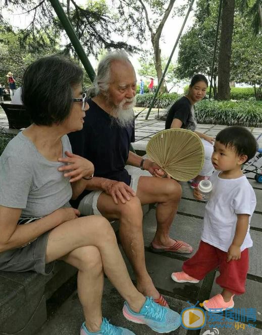 王德顺老两口合照 王德顺高清写真_王德顺高清剧照
