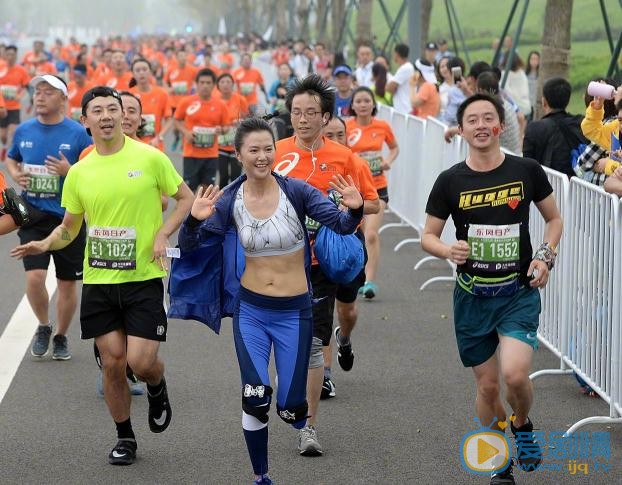 谭维维运动照 谭维维高清写真_谭维维高清剧照