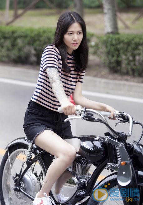 谭维维街拍写真 谭维维高清写真_谭维维高清剧照