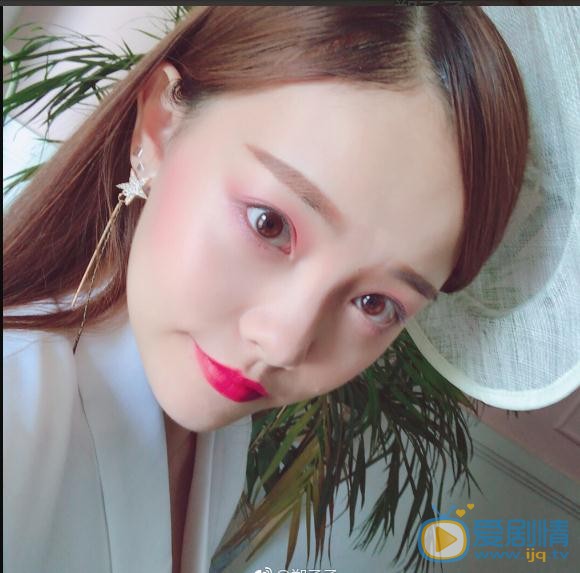 郑丞丞时尚写真 郑丞丞高清写真_郑丞丞高清剧照