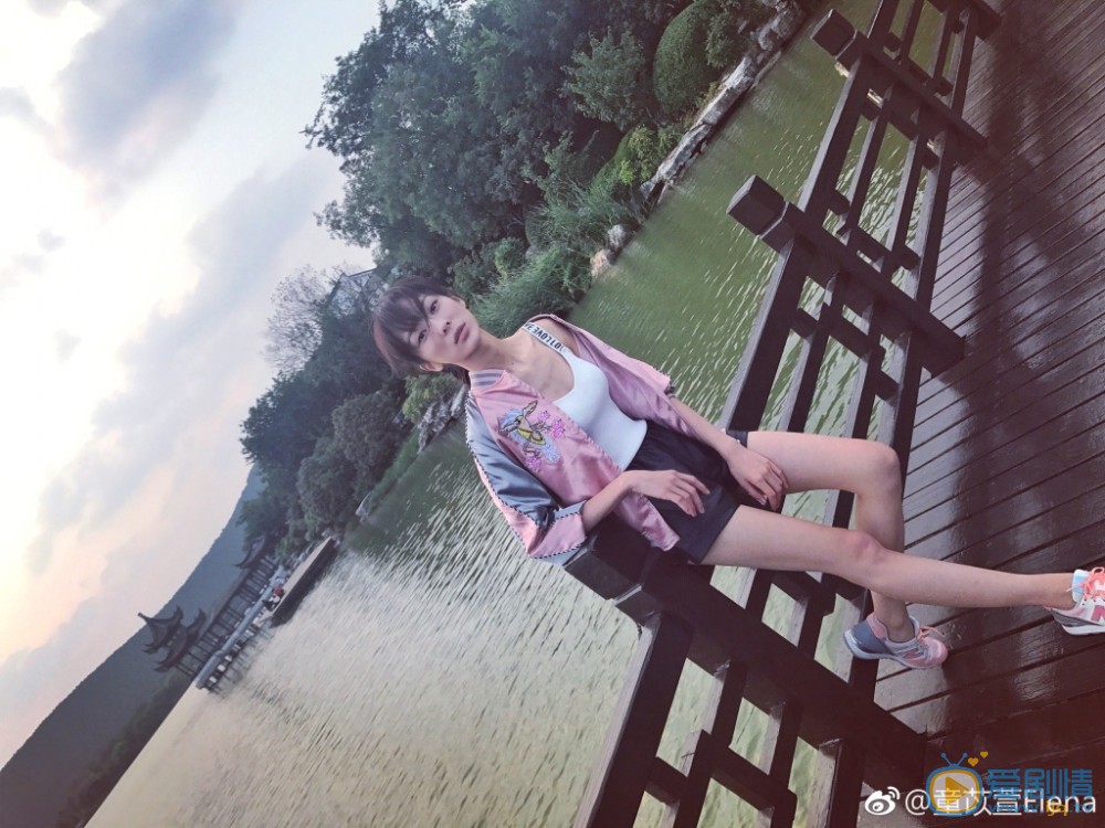 合伙人杨子是谁扮演的？杨子扮演者童苡萱个人资料、写真及生活照欣赏 