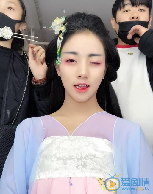 朱丽岚片场照 朱丽岚高清写真_朱丽岚高清剧照