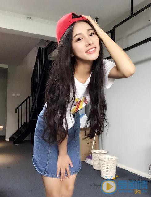 朱丽岚生活照 朱丽岚高清写真_朱丽岚高清剧照