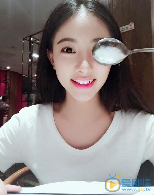 朱丽岚生活照 朱丽岚高清写真_朱丽岚高清剧照