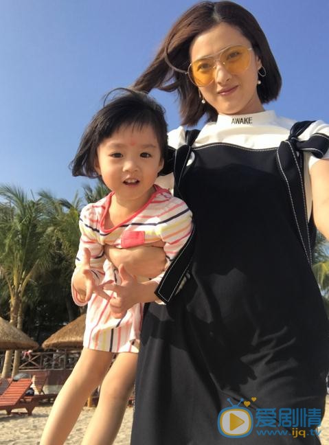 隋俊波生活照 隋俊波高清写真_隋俊波高清剧照