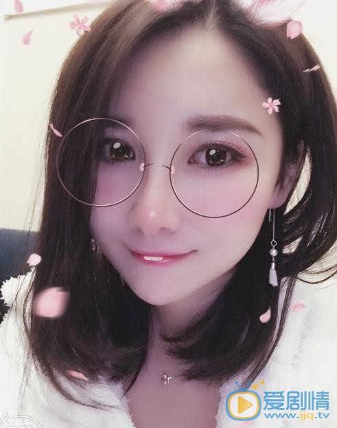 古筝生活照 古筝高清写真_古筝高清剧照