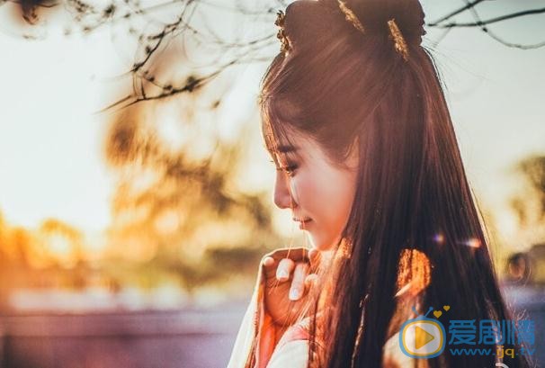 古筝古装写真 古筝高清写真_古筝高清剧照