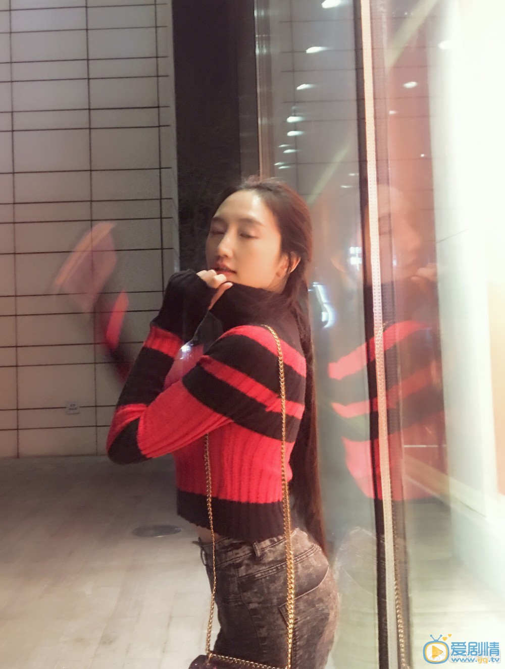 王明明街拍照写真 王明明高清写真_王明明高清剧照