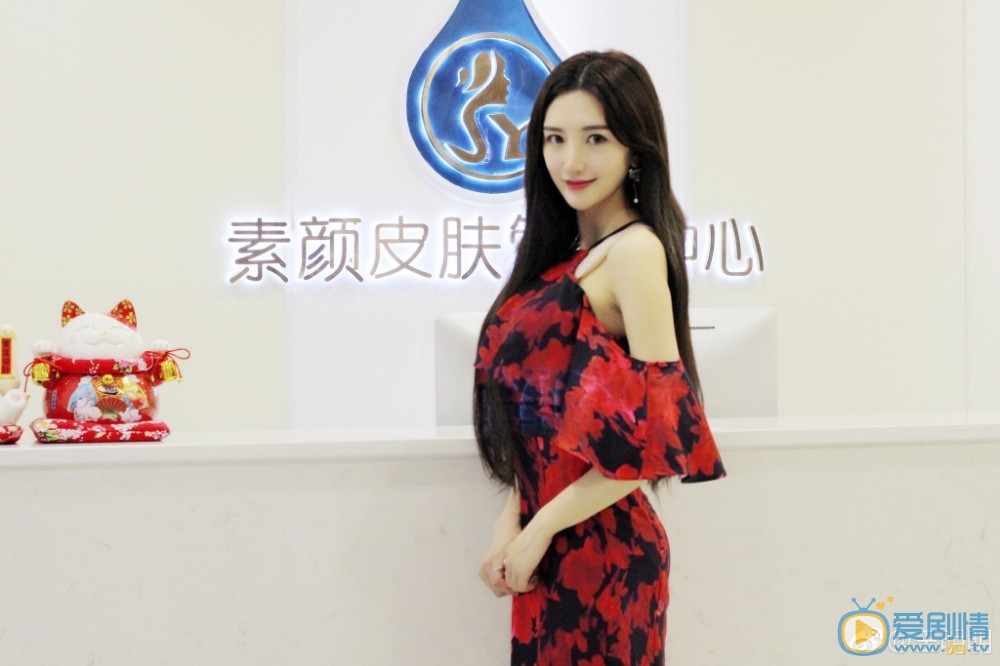 王明明街拍照写真 王明明高清写真_王明明高清剧照