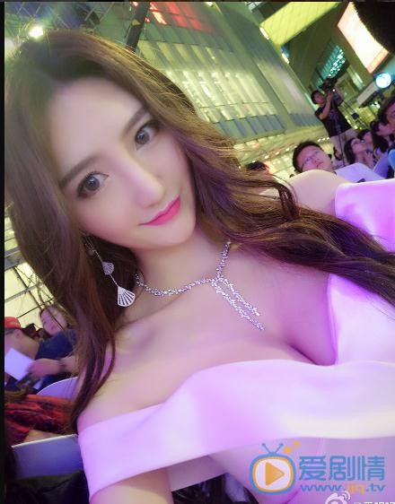 王明明文艺照写真 王明明高清写真_王明明高清剧照