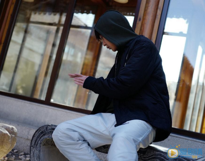 马伯骞街拍写真 马伯骞高清写真_马伯骞高清剧照