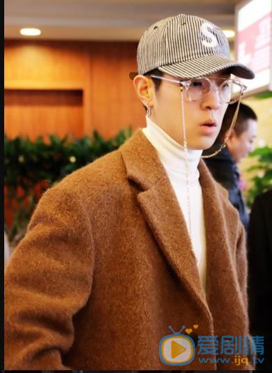 马伯骞街拍写真 马伯骞高清写真_马伯骞高清剧照