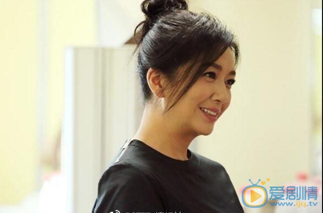 江珊和女儿合照写真 江珊高清写真_江珊高清剧照