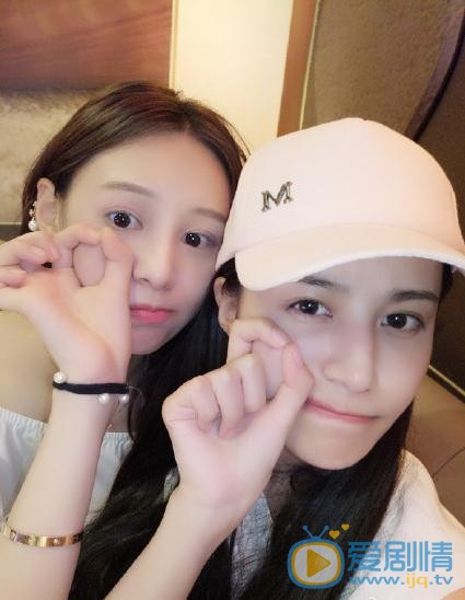 姜星呈与人合照 姜星呈高清写真_姜星呈高清剧照