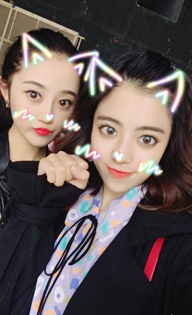 董昕赟与人合照 董昕赟高清写真_董昕赟高清剧照