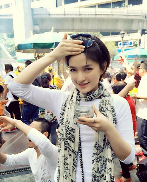 丁丁生活照 丁丁高清写真_丁丁高清剧照