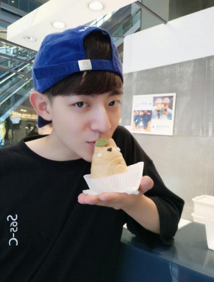 姜彭微博配图写真 姜彭高清写真_姜彭高清剧照