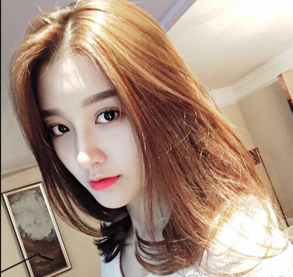 金尤美自拍照写真