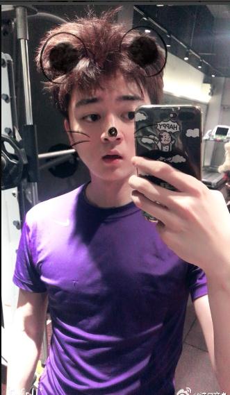 文卓自拍写真 文卓高清写真_文卓高清剧照