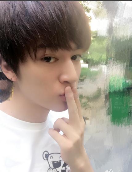 文卓自拍写真 文卓高清写真_文卓高清剧照