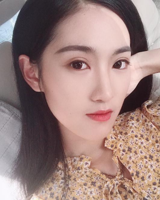 黄诗佳生活照 黄诗佳高清写真_黄诗佳高清剧照