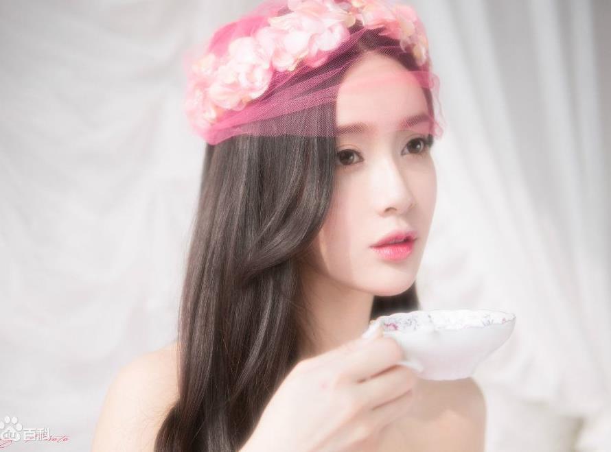 孟子义红色系写真 孟子义高清写真_孟子义高清剧照