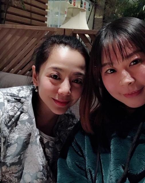 杨紫嫣与人合照 杨紫嫣高清写真_杨紫嫣高清剧照