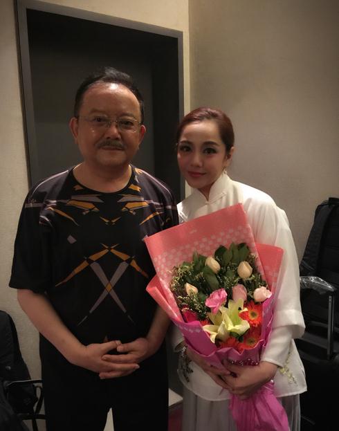 杨紫嫣与人合照 杨紫嫣高清写真_杨紫嫣高清剧照