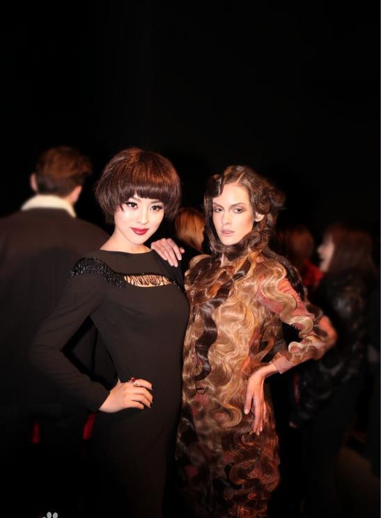 余薇薇活动照 余薇薇高清写真_余薇薇高清剧照