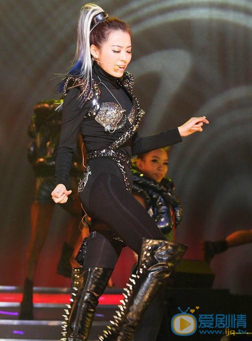 张靓颖世界巡回演唱会 张靓颖高清写真_张靓颖高清剧照