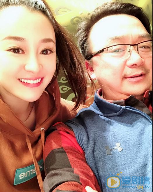 陈昱霖与人合照 陈昱霖高清写真_陈昱霖高清剧照