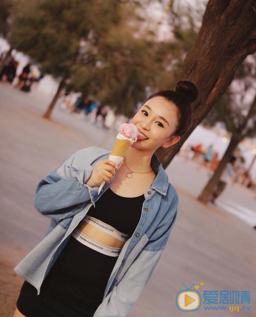 陈昱霖街拍写真 陈昱霖高清写真_陈昱霖高清剧照