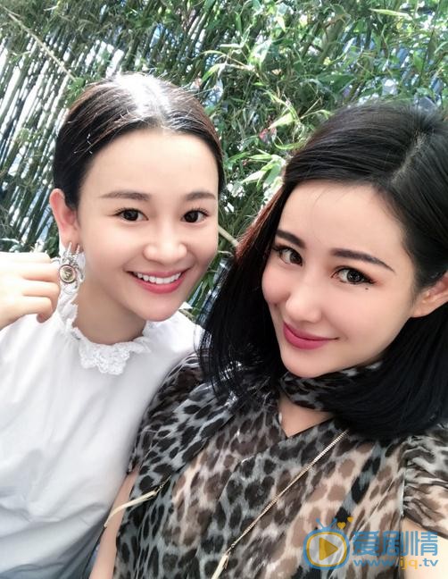 陈昱霖与人合照 陈昱霖高清写真_陈昱霖高清剧照