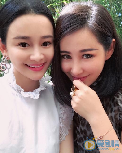 陈昱霖与人合照 陈昱霖高清写真_陈昱霖高清剧照
