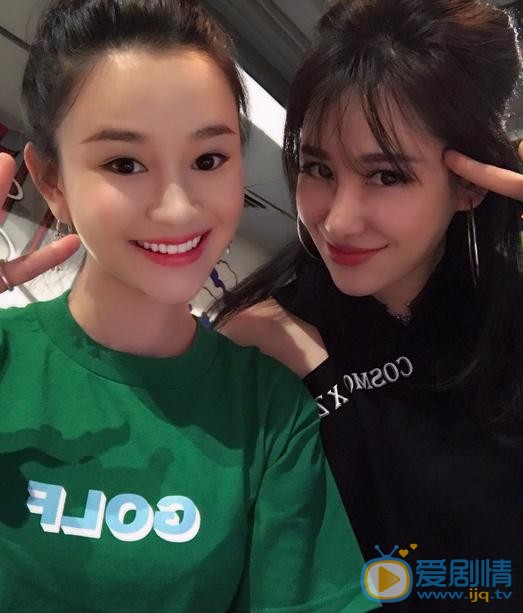 陈昱霖与人合照 陈昱霖高清写真_陈昱霖高清剧照